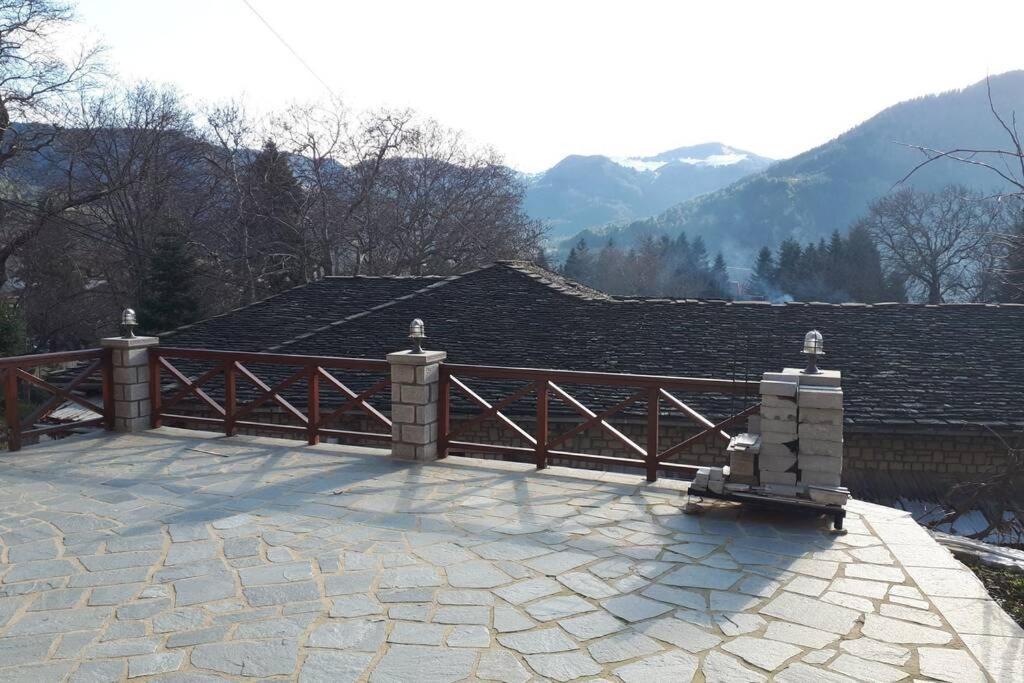 Eufrosini Guesthouse Мецово Екстер'єр фото