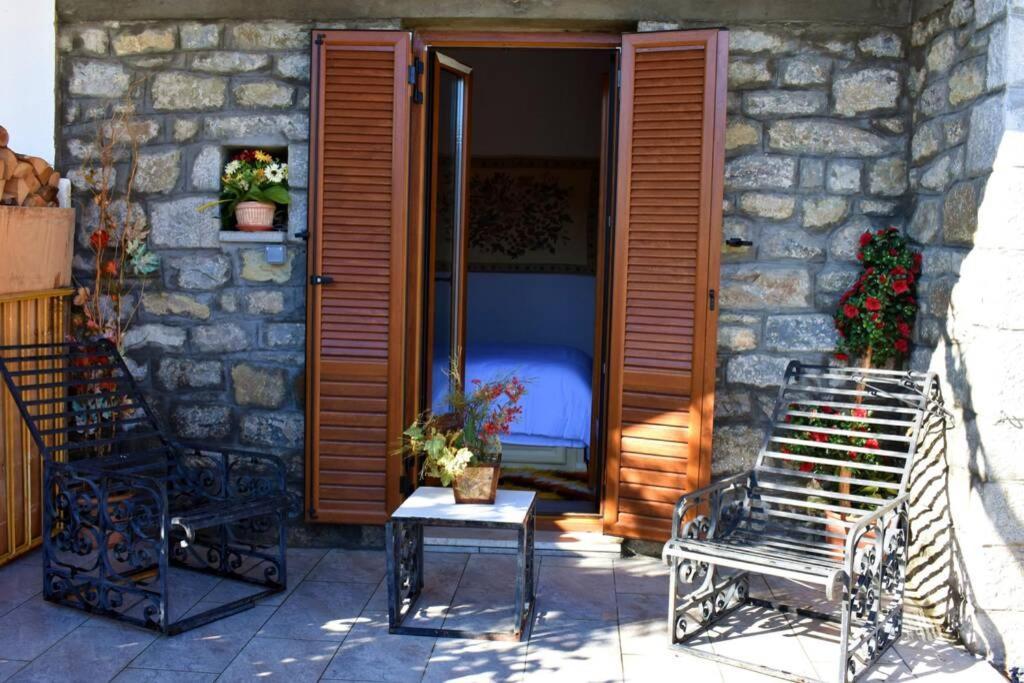Eufrosini Guesthouse Мецово Екстер'єр фото