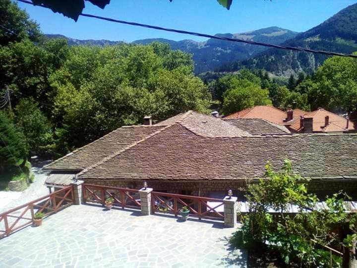 Eufrosini Guesthouse Мецово Екстер'єр фото