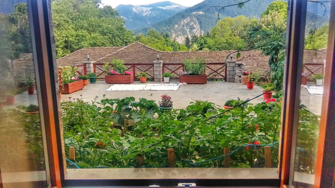 Eufrosini Guesthouse Мецово Екстер'єр фото