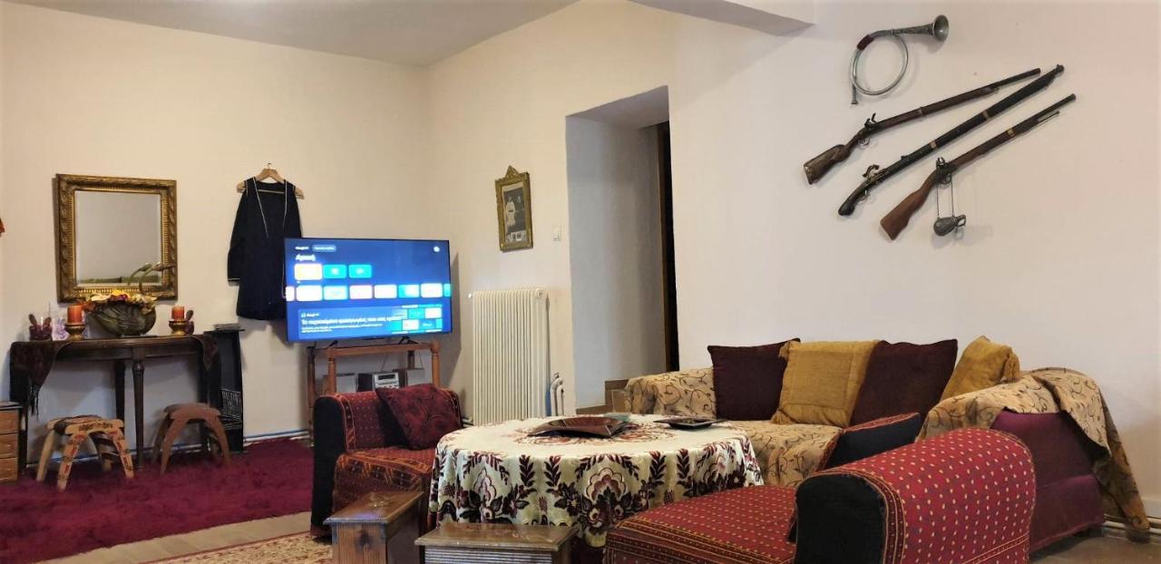 Eufrosini Guesthouse Мецово Екстер'єр фото