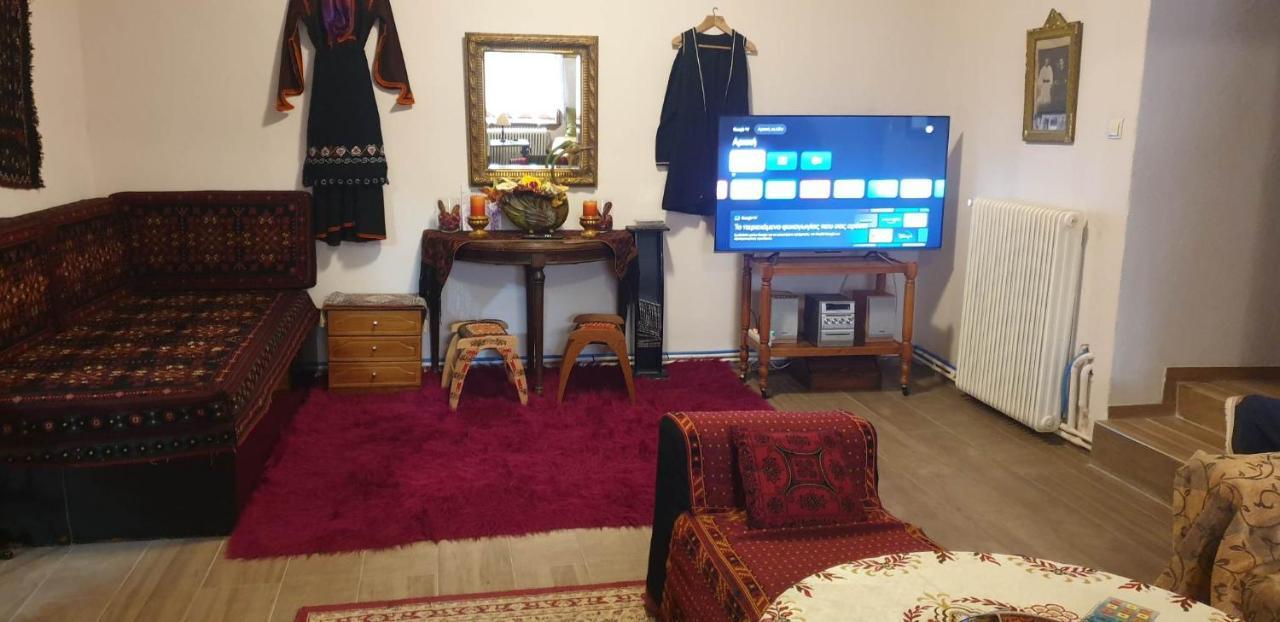 Eufrosini Guesthouse Мецово Екстер'єр фото
